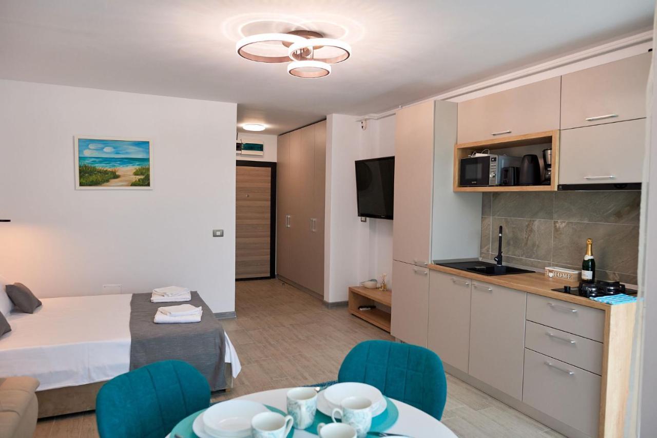 Studio Capri Spa N Pool Beach Resort Năvodari Exteriér fotografie